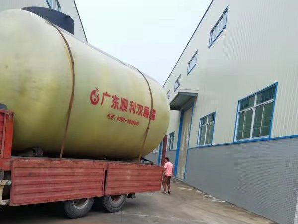 双层油罐
